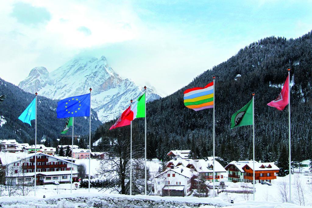 Hotel Il Caminetto Sport Canazei Exteriér fotografie